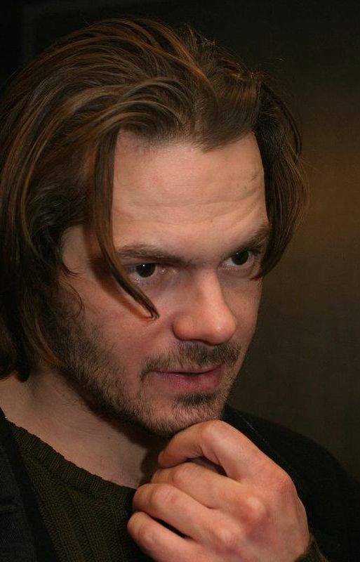 4444-265589-florinpiersicjr.jpg