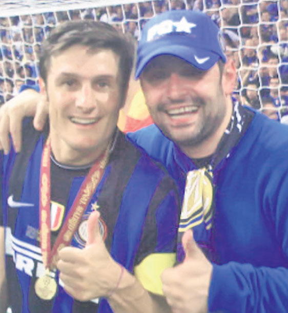 Javier Zanetti (stânga) şi Marius Kalmar