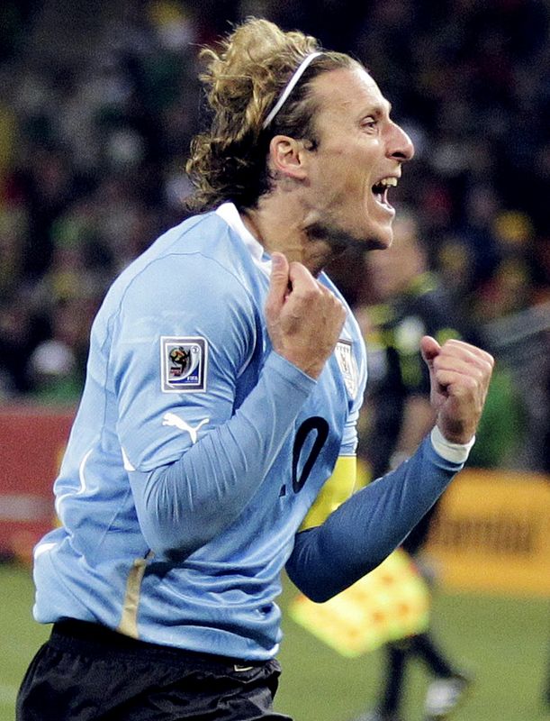 0-270767-diego_forlan.jpg