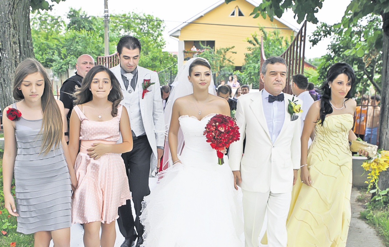 4456-270245-gigibecali.jpg 4456-270245-gigibecali.jpg
