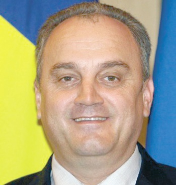 4457-270401-4.jpg 4457-270401-4.jpg