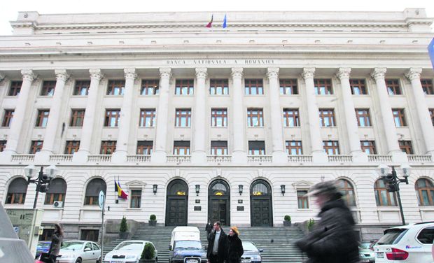 Coiful de la Coţofeneşti este una dintre cele mai cunoscute piese ale tezaurului naţional din subsolul Palatului vechi al Băncii Naţionale