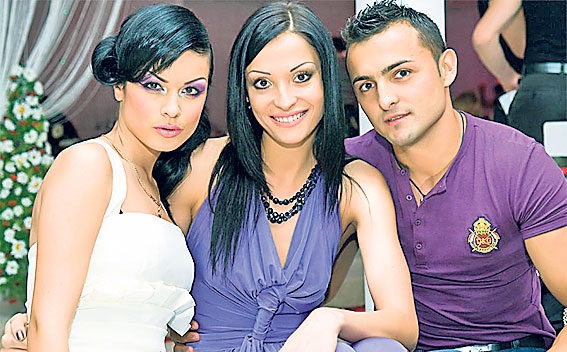 4464-272735-17alexcheltuiala261009_8.jpg