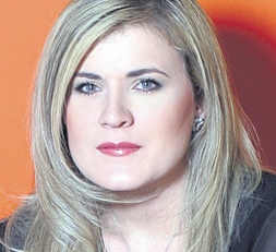 4467-273537-lianastanciuportret1.jpg