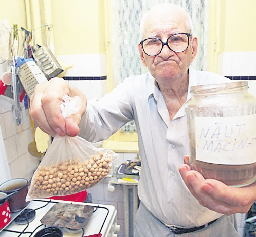 4472-275066-7editienaut.jpg 4472-275066-7editienaut.jpg