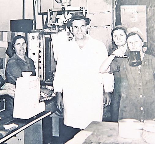 4472-275067-7editiebw.jpg 4472-275067-7editiebw.jpg