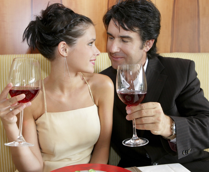 0-283542-cuplu_restaurant_hepta.jpg