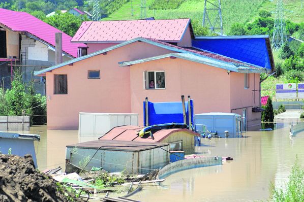 4488-279594-inundatii_margineni.jpg