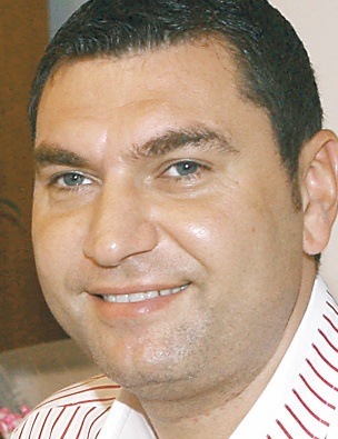 4489-279928-borcea.jpg 4489-279928-borcea.jpg