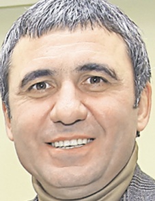 4489-279929-hagi.jpg