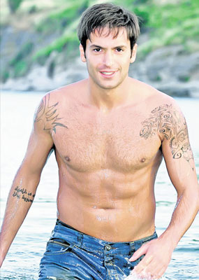 Radu Vâlcan, noul macho al telenovelelor marca MediaPro, are 33 de ani şi spune că este singur.