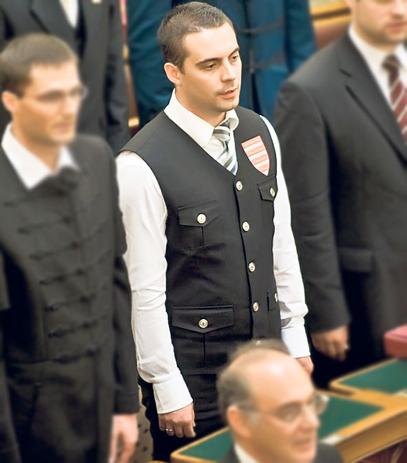 4499-282731-liderul_partidului_jobbik_din_ungaria.jpg