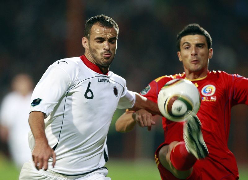 Daniel Niculae nu a reuşit să marcheze în poarta albanezilor / Foto EPA