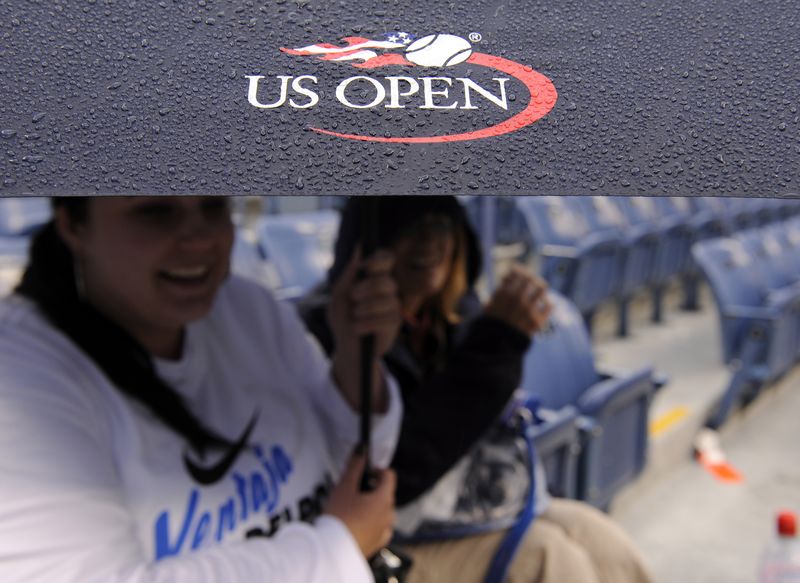 Ploaia a împiedicat desfăşuarea finalei / Foto EPA