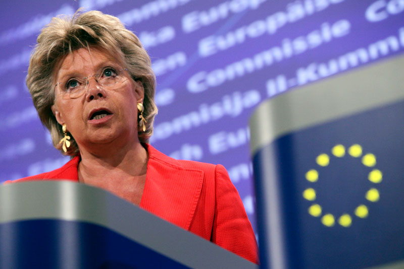 0-291114-viviane_reding.jpg Comisarul european Viviane Reding