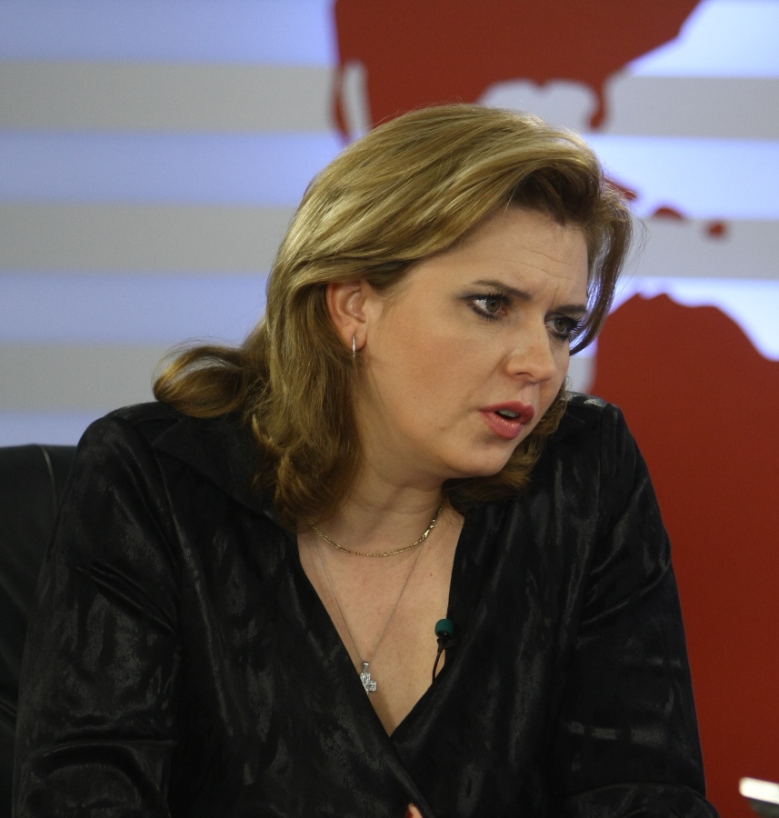0-292186-roberta.jpg