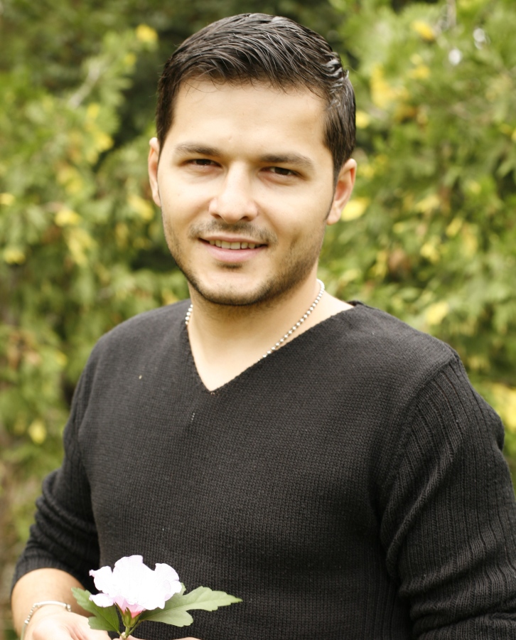 0-294749-liviu.jpg