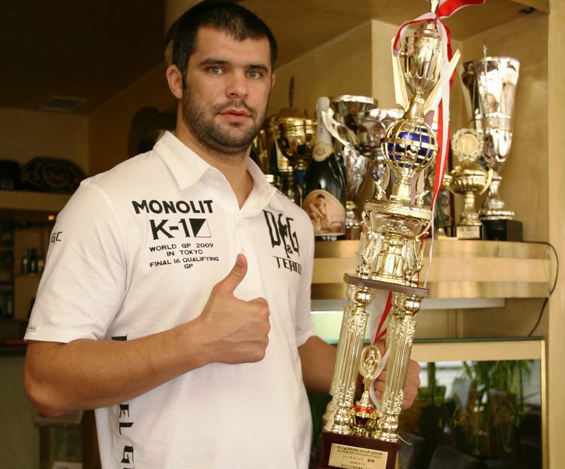 0-294937-ghitavc.jpg