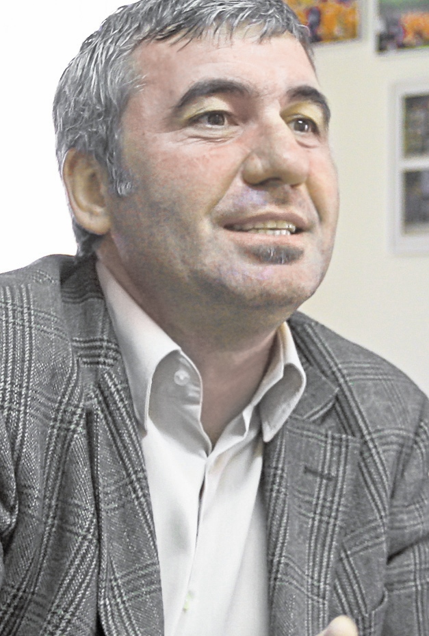 4522-288745-hagi.jpg