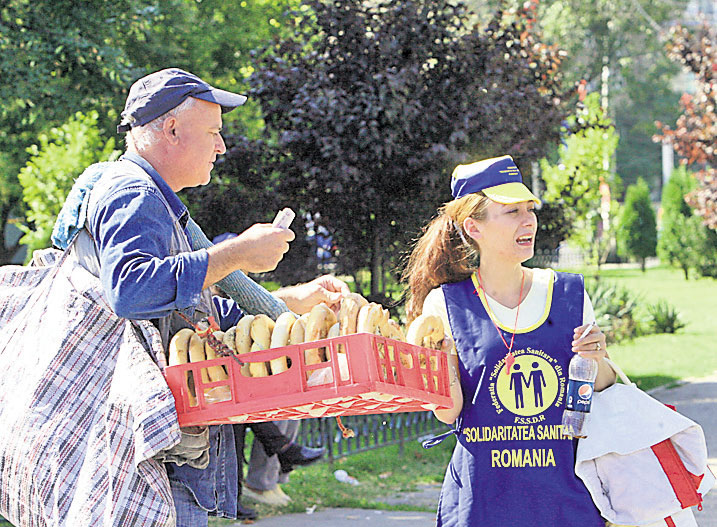 4540-293515-protestepiatavictorieibogatisaracimercedesporschecovrigicafea1.jpg 4540-293515-protestepiatavictorieibogatisaracimercedesporschecovrigicafea1.jpg
