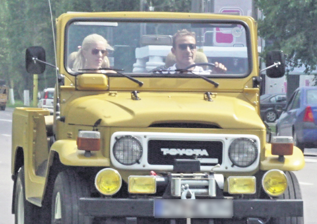 4542-293981-4.jpg