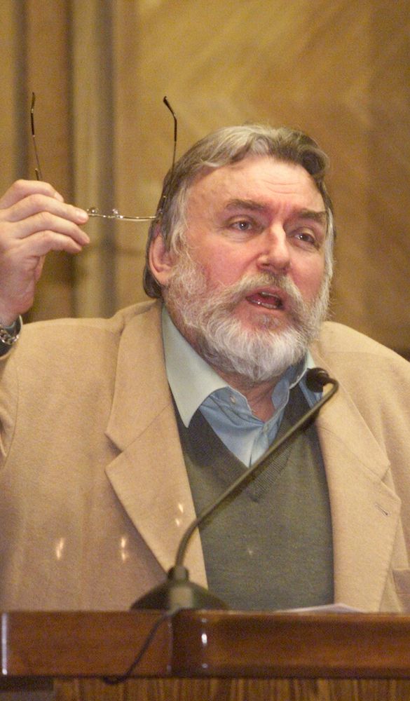 0-302919-paunescu_adrian_010.jpg