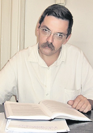4548-295750-danfalcan.jpg