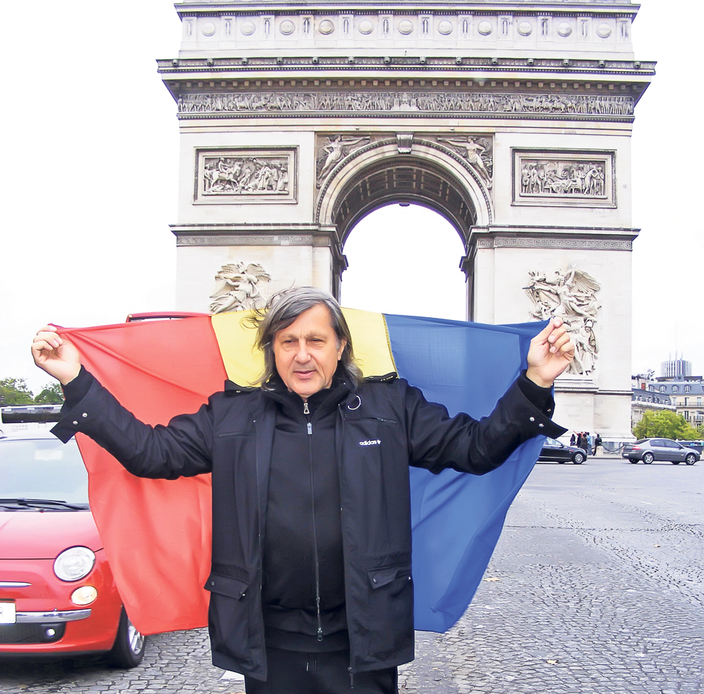 4555-297618-ilie_nastase_paris.jpg