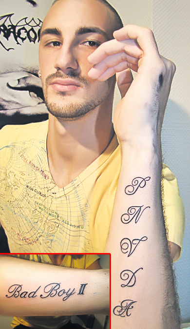 4563-299788-contento_tatuaj_robert_caia.jpg
