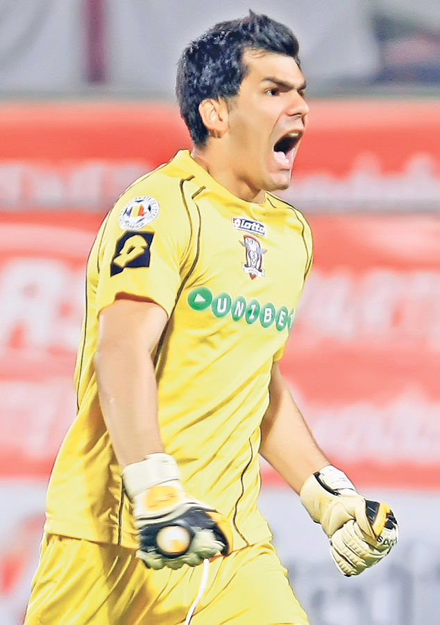 4568-301056-mirceabornescu.jpg