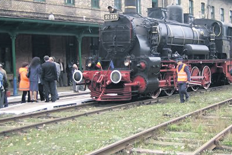 4578-303654-1.jpg