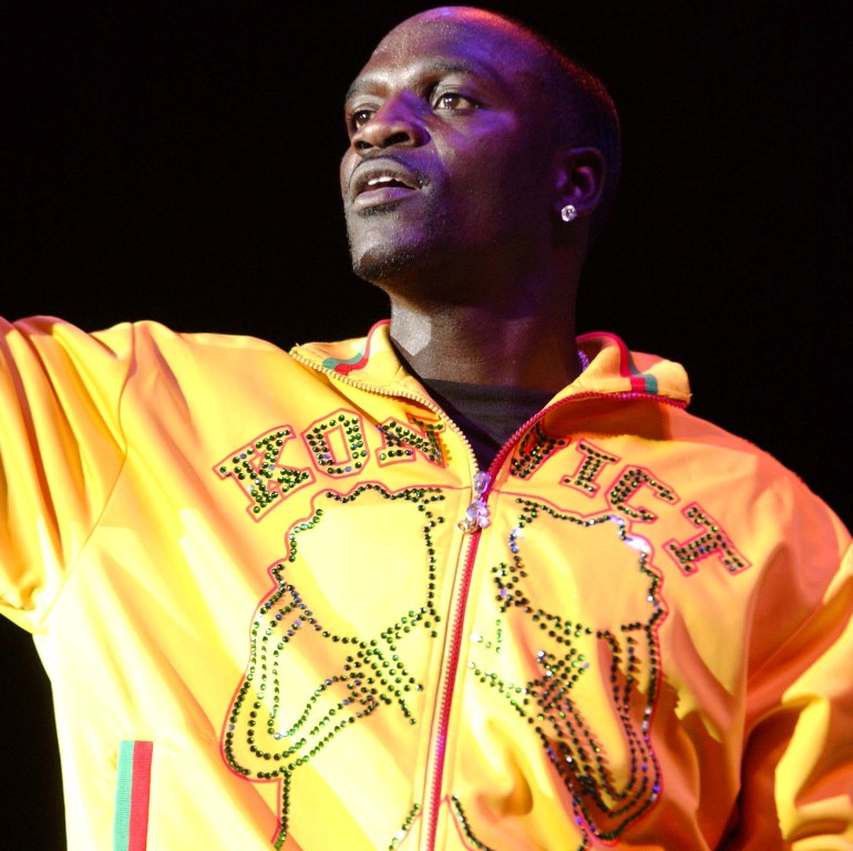 0-160654-akon.jpg