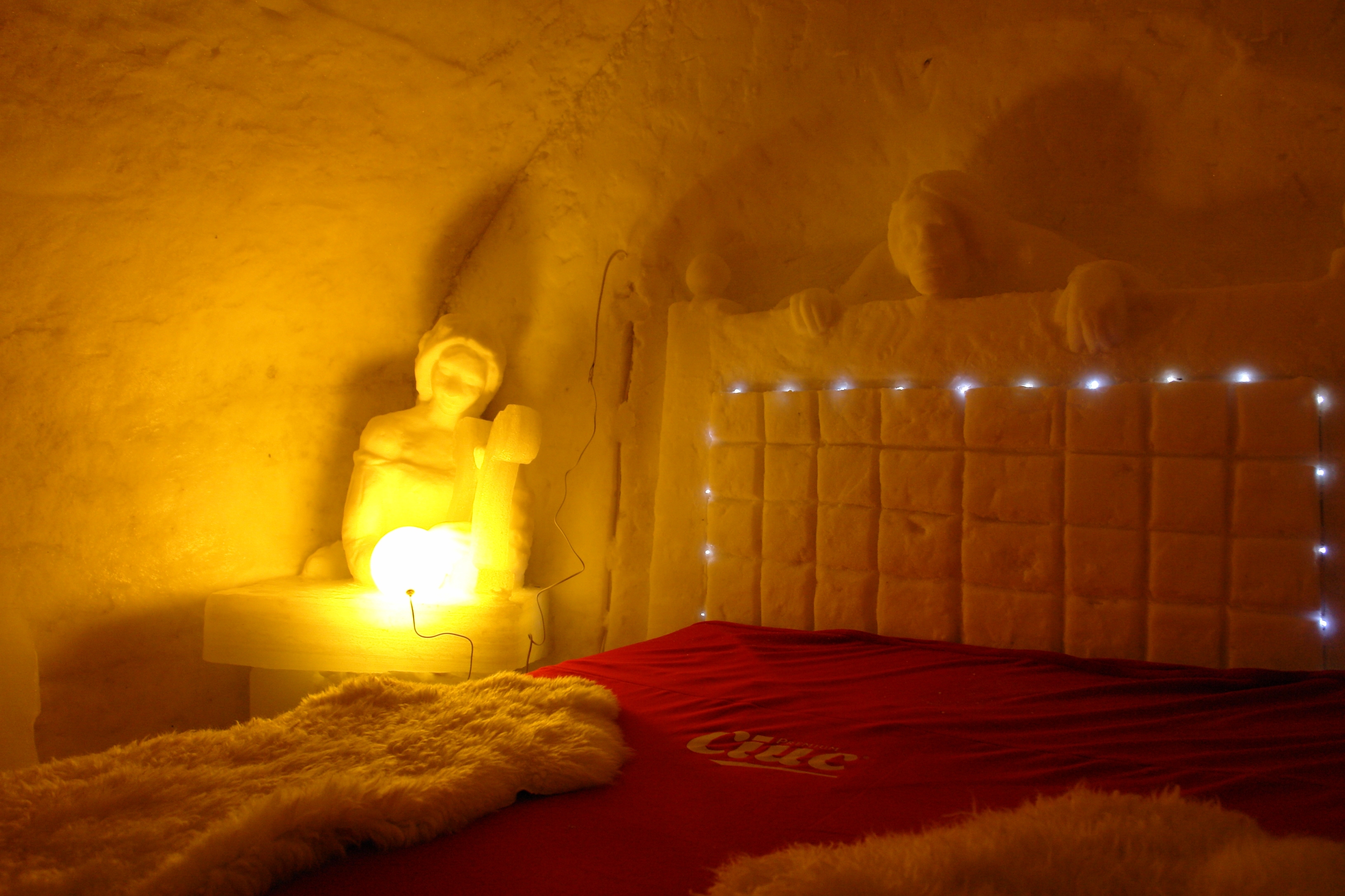 0-306190-cameraicehotel1.jpg