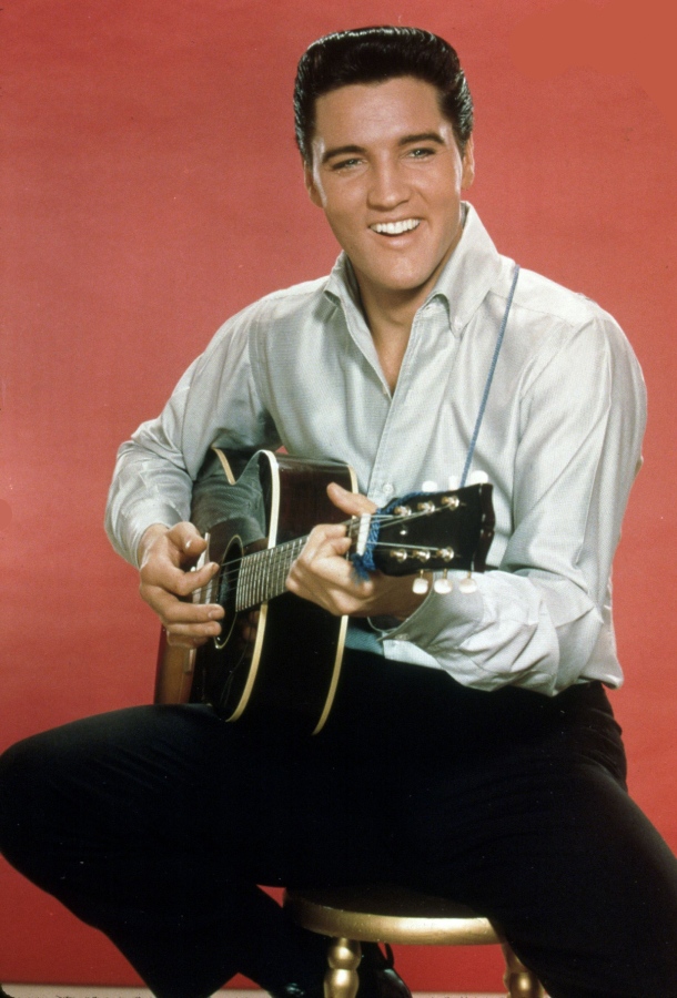 0-307972-elvis.jpg