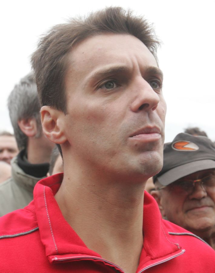 0-314609-mircea.jpg