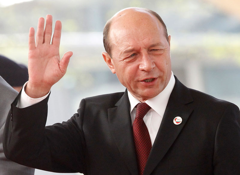 0-315936-basescu.jpg