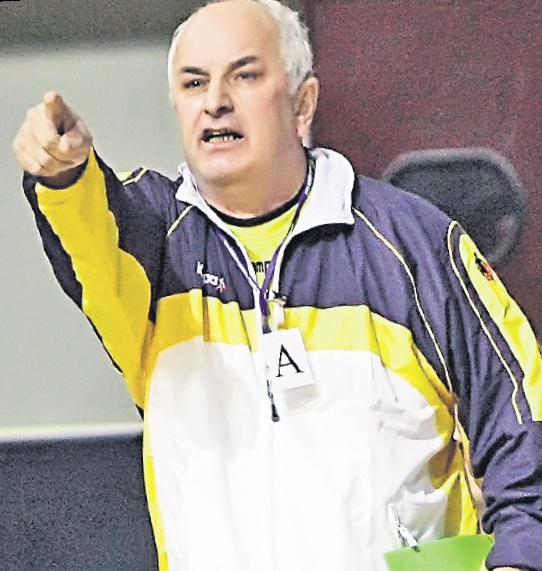 4618-314675-antrenor.jpg