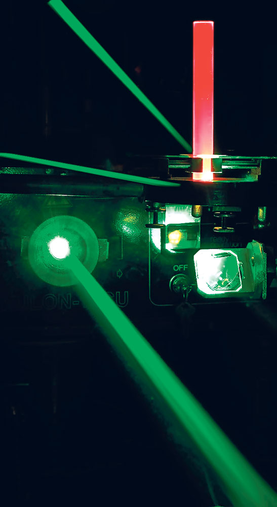 4620-315272-primul_laser.jpg