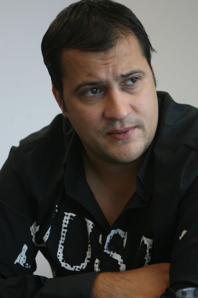0-320846-serban_huidu.jpg