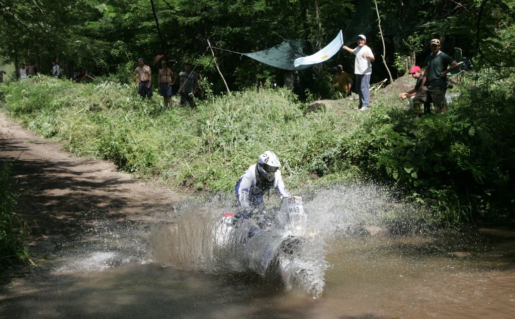 0-320861-manigyenesprobaspecialanr1dakar2011.jpg