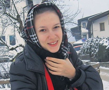 0-325024-adela_popescu.jpg 0-325024-adela_popescu.jpg