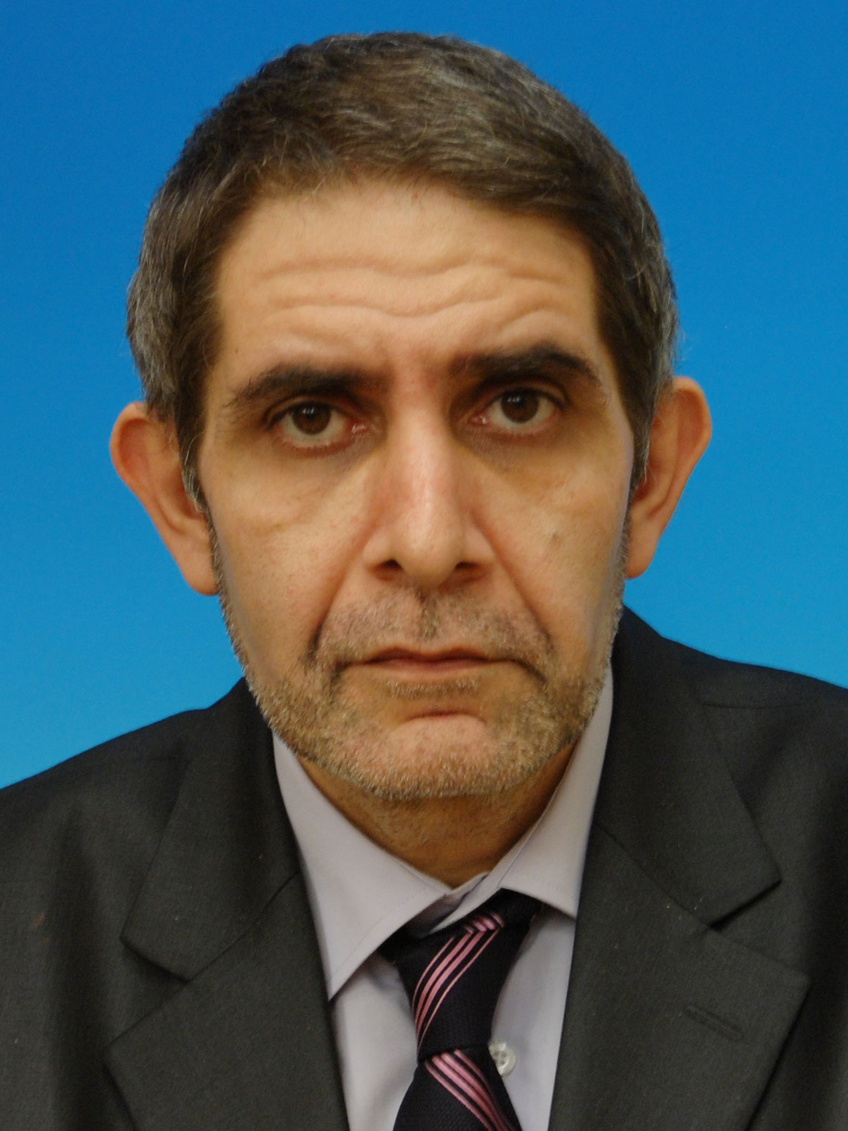 0-328031-varujan_pambuccian.jpg