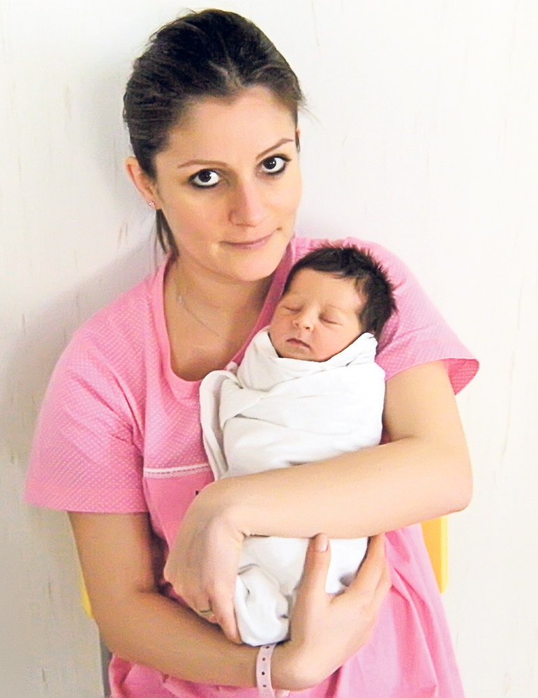 4637-320676-mama2.jpg