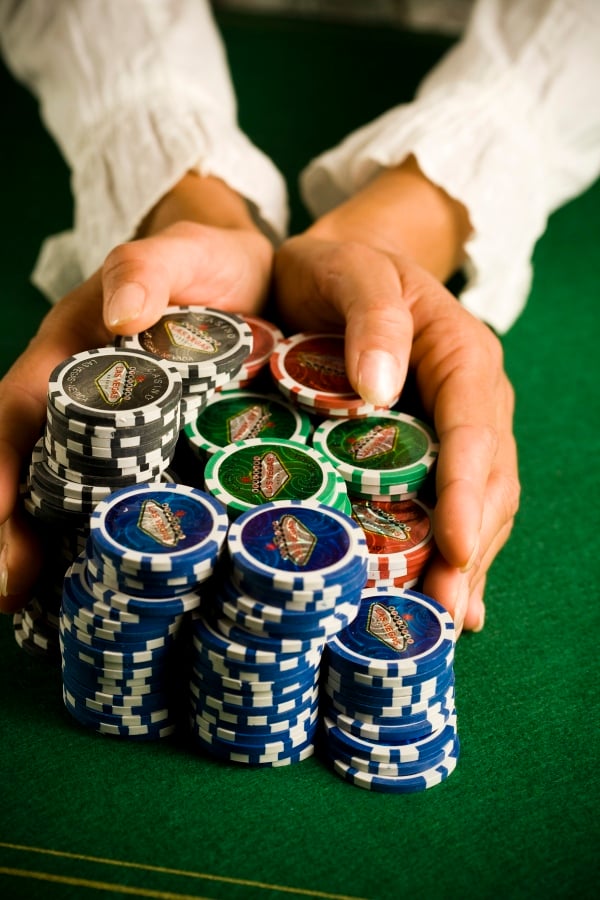 0-329711-poker.jpg
