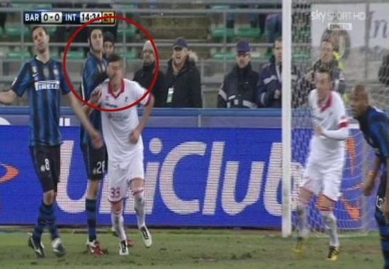 0-330774-captura_chivu_.jpg
