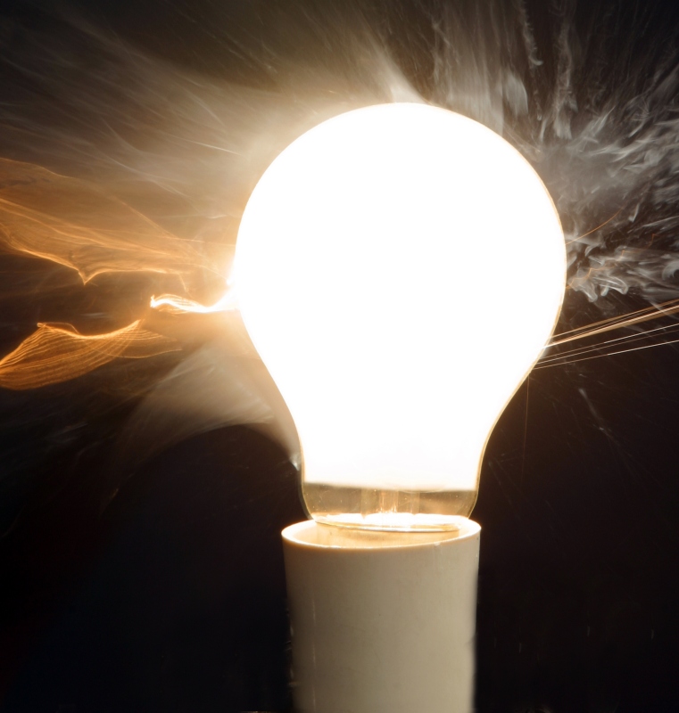0-332977-bec_lightbulb_aprins_north.jpg