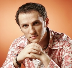 0-333648-traistariu.jpg