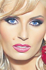 0-335476-11andreea.jpg