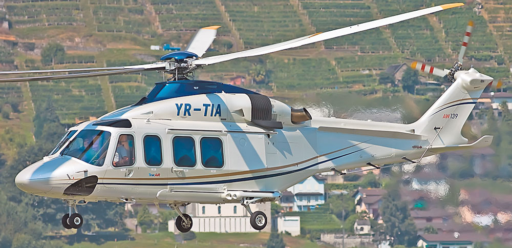 4605-311079-elicopter_ca_al_lui_tiriac_ion.jpg