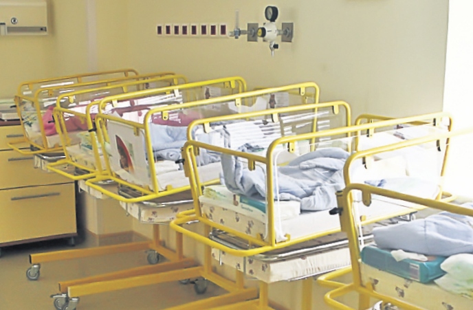 4667-329900-7maternitate.jpg